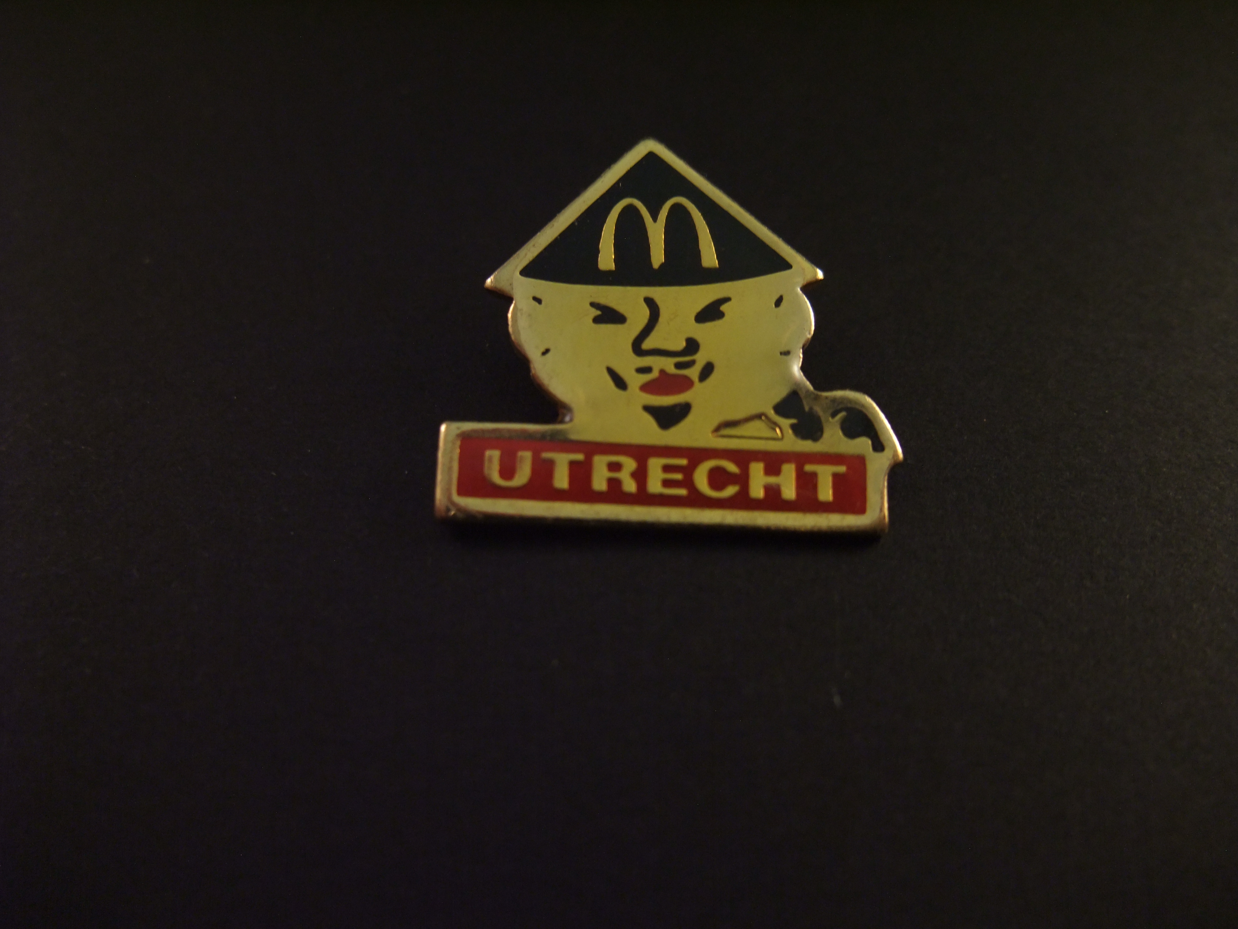 McDonald's Utrecht. restaurant ( figuurtje)